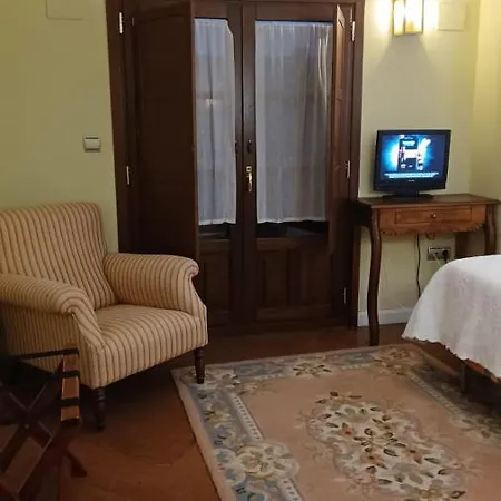 Hotel Balcones De 3*