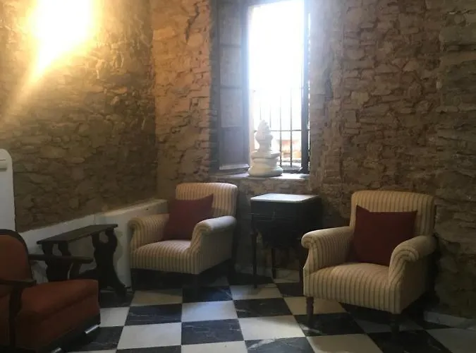 Отель Balcones De 3*